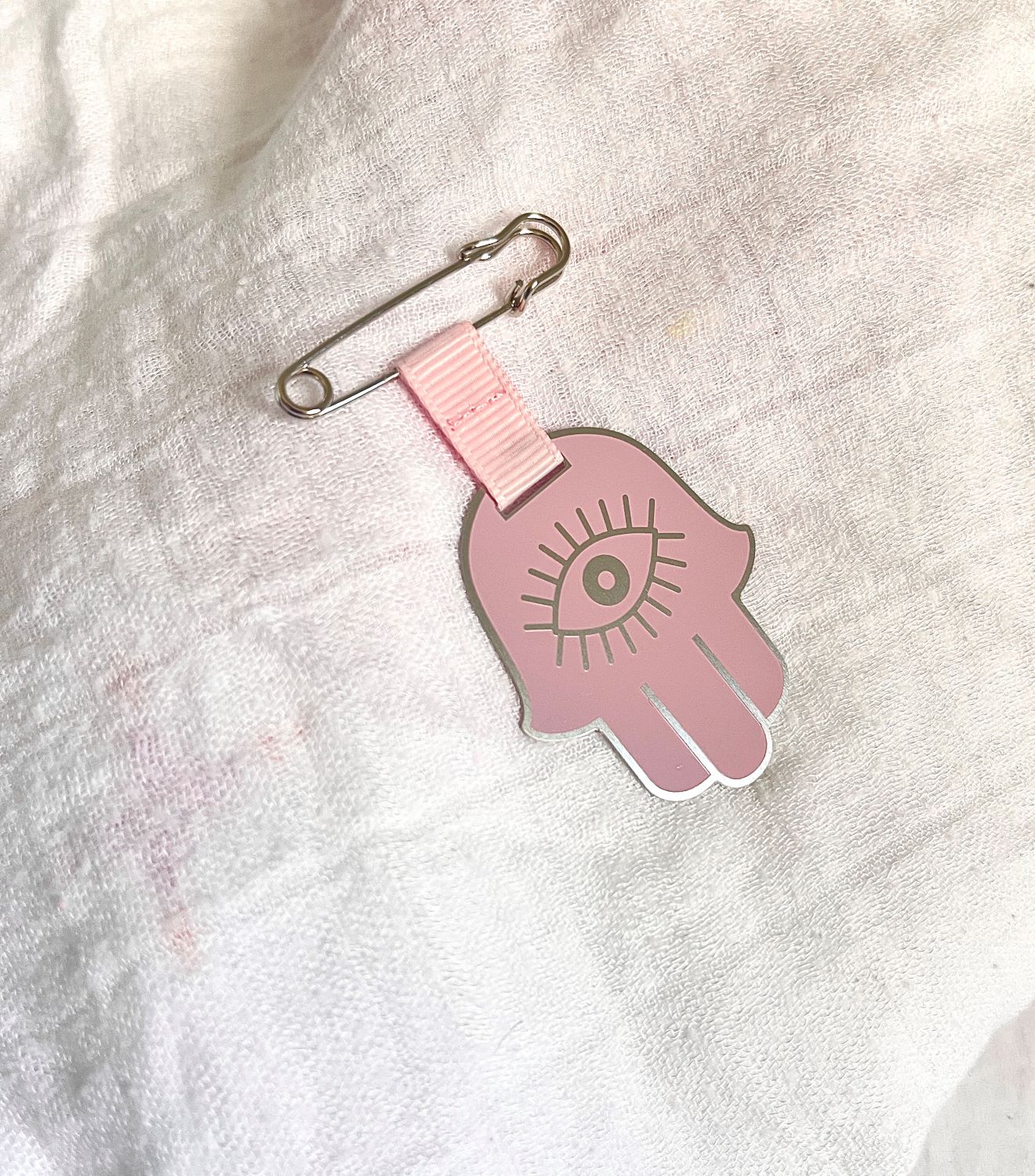 Baby Brooch Protection, Good Luck Charms, Hamsa Evil Eye  Lucky Safety Pin Newborn Gift Baby Shower
Hamsa pin, baby stroller pin, evil eye protection, hamsa hand, newborn gift, baby shower gift, Jewish baby gift, Judaica gift, stroller charm, baby accessory, lucky charm, protection amulet, Hand of Fatima, Hand of Miriam, baby girl gift, baby boy gift, new mom gift, modern hamsa, nursery decor, spiritual gift.