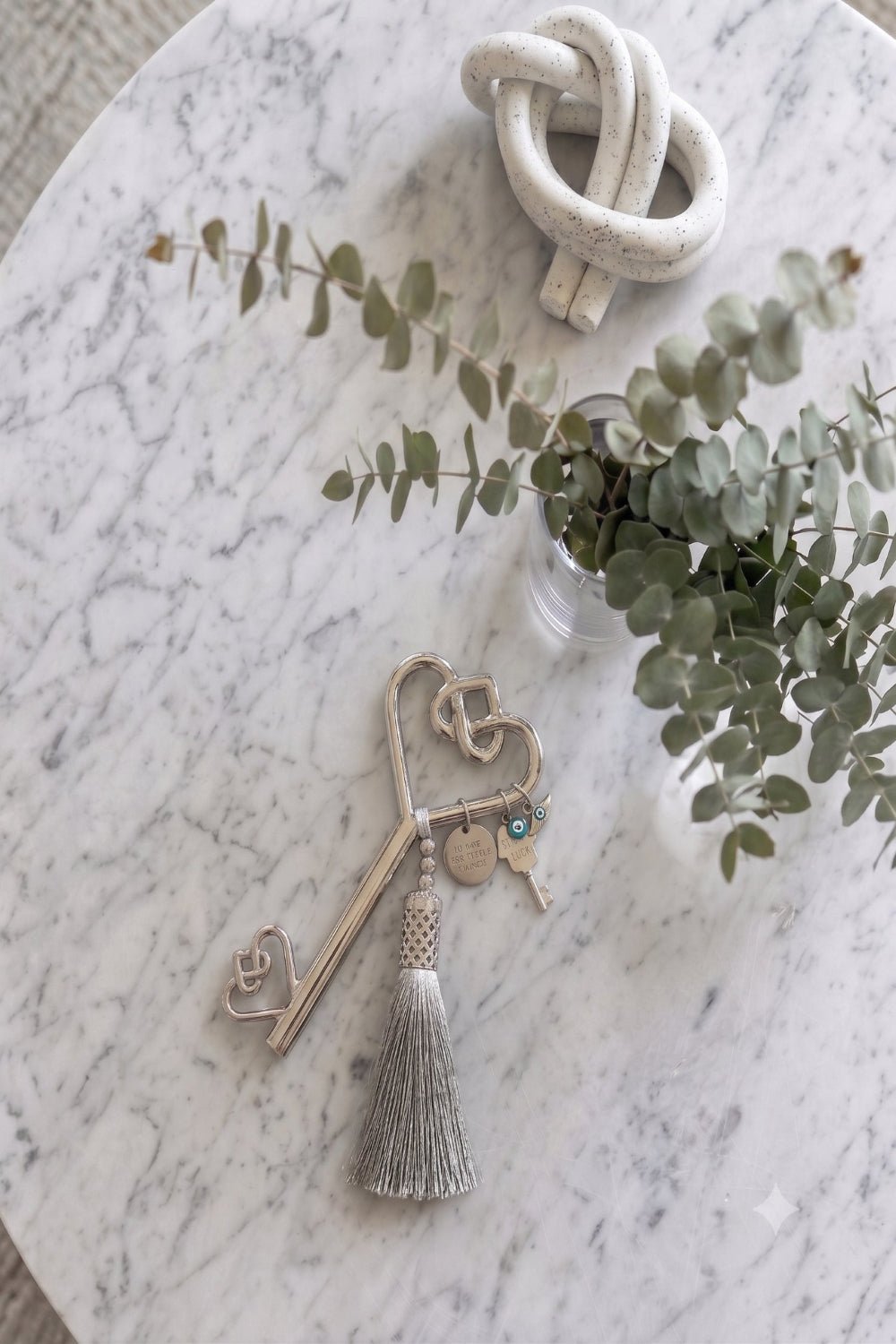 Lucky Key Wall Hanging in Silver with Green Tassel - Stylish Luck Home Decor | Hamsa \ Hand Of Fatima | Good Luck Gifts