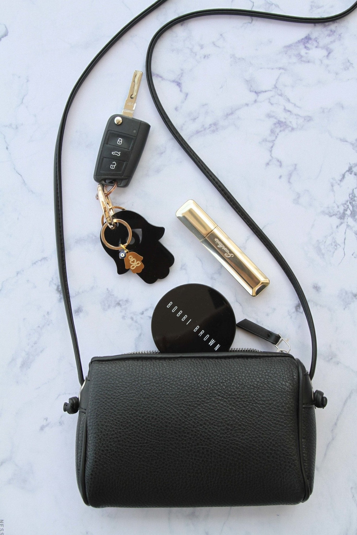 מחזיק מפתחות חמסה, חמסה מפרספקס, מחזיק מפתחות עם עין הרע, חמסה למזל, מתנה רוחנית, קמע חמסה, חמסה שחורה, אקססוריז למפתחות, מחזיק מפתחות יוקרתי, מתנה עם משמעות, חמסה מעוצבת, אביזרים עם סמלים רוחניים, מתנות לאישה, מתנות למזל טוב, מתנה ייחודית.
Hamsa keychain, black acrylic Hamsa, Evil Eye keychain, lucky charm keychain, spiritual gift, protective talisman, black Hamsa, stylish keychain, luxury key accessory, meaningful gift, modern Hamsa design, spiritual symbols, gifts for her, good luck charm, unique gift.