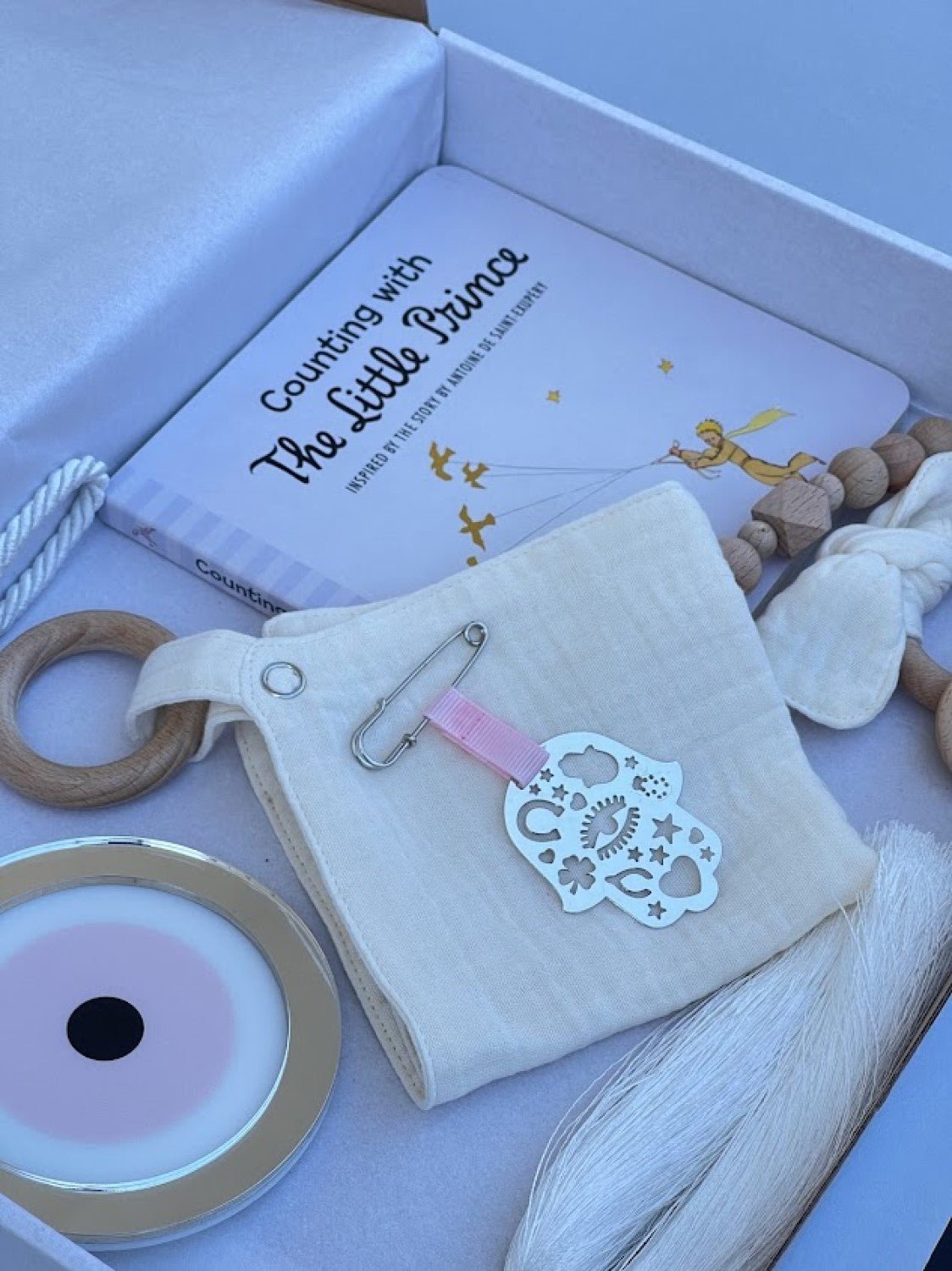 Baby/ kids good luck gifts - Stylish Luck Home Decor | Hamsa \ Hand Of Fatima | Good Luck Gifts