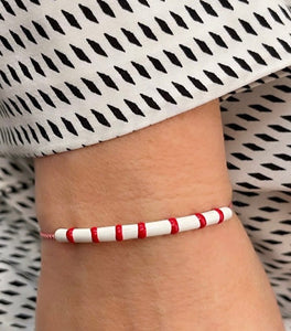 Adjustable Macramé Bracelet red and white - stylish luck home decor